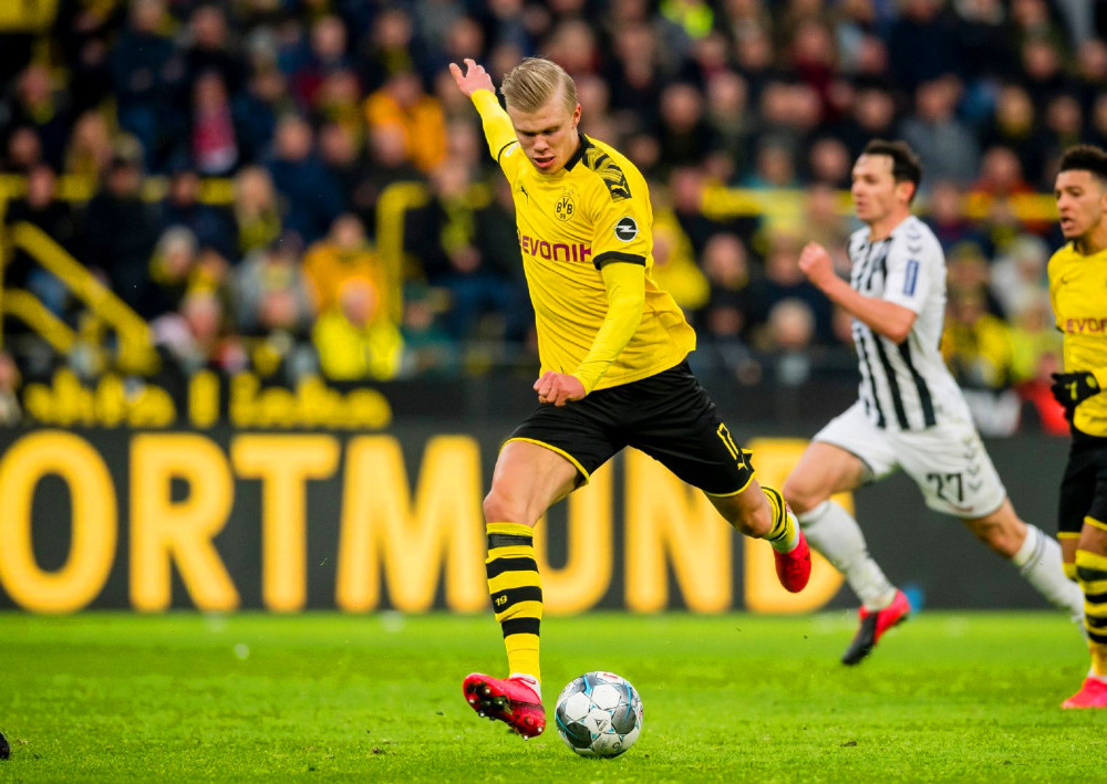 体育视频直播-关键时刻塞维利亚调整名单以备欧冠；回应争议环节打磨；态度坚定；医务组通报恢复(ac米兰时隔16年再进欧冠四强)